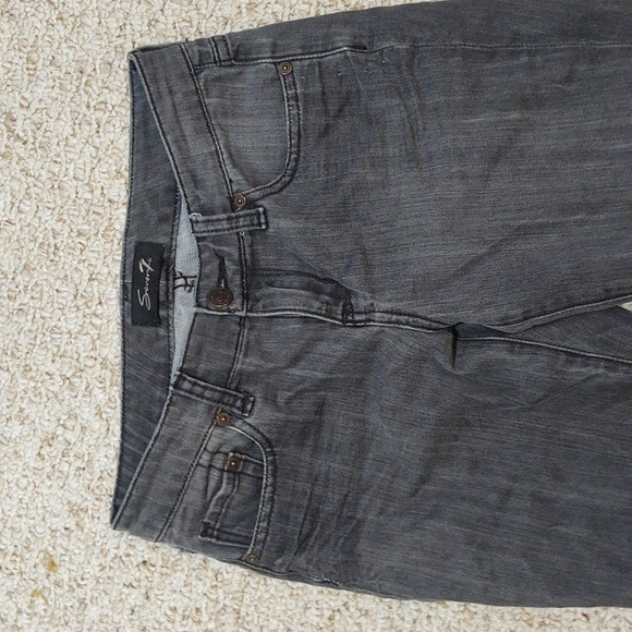 Seven7 Grey Wash Skinny Jeans with Embroidered Pockets Sz 2 - Picture 3 of 10